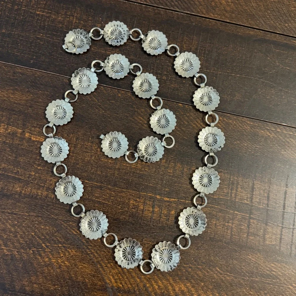 Southwestern Silver Concho Chain Belt Floral Etched‎ Adjustable Boho OS Western